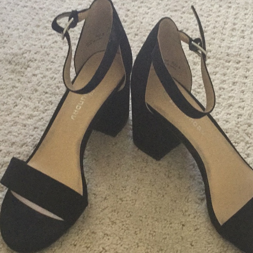 Black Chunk heel